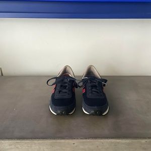 New Balance 410 Women's Vintage Sneaker